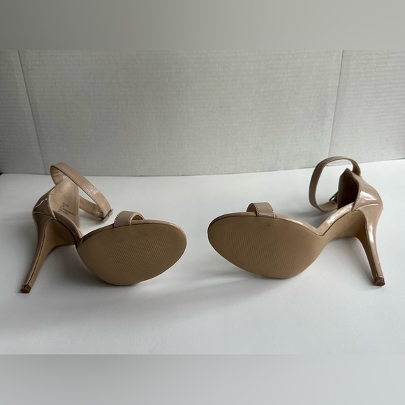 Steve Madden tan strap heels - Picture 4 of 4